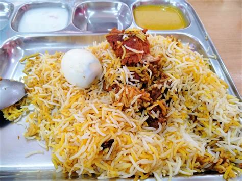 ブリックフィールズで本場のBiryani（ビリヤニ）を食べるなら .